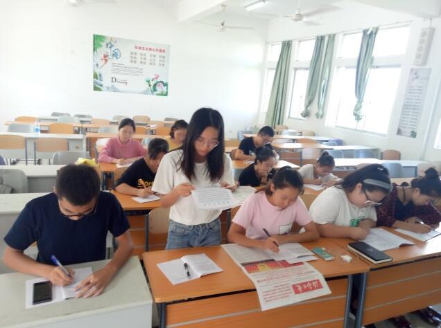 化学与化工学院各支部召开党员大会深入学习习近平总书记十九大报告精神