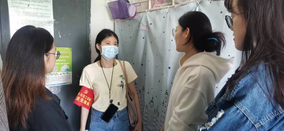 【能力提升建设年】我院发挥党员先锋模范作用 做实做细疫情防控工作