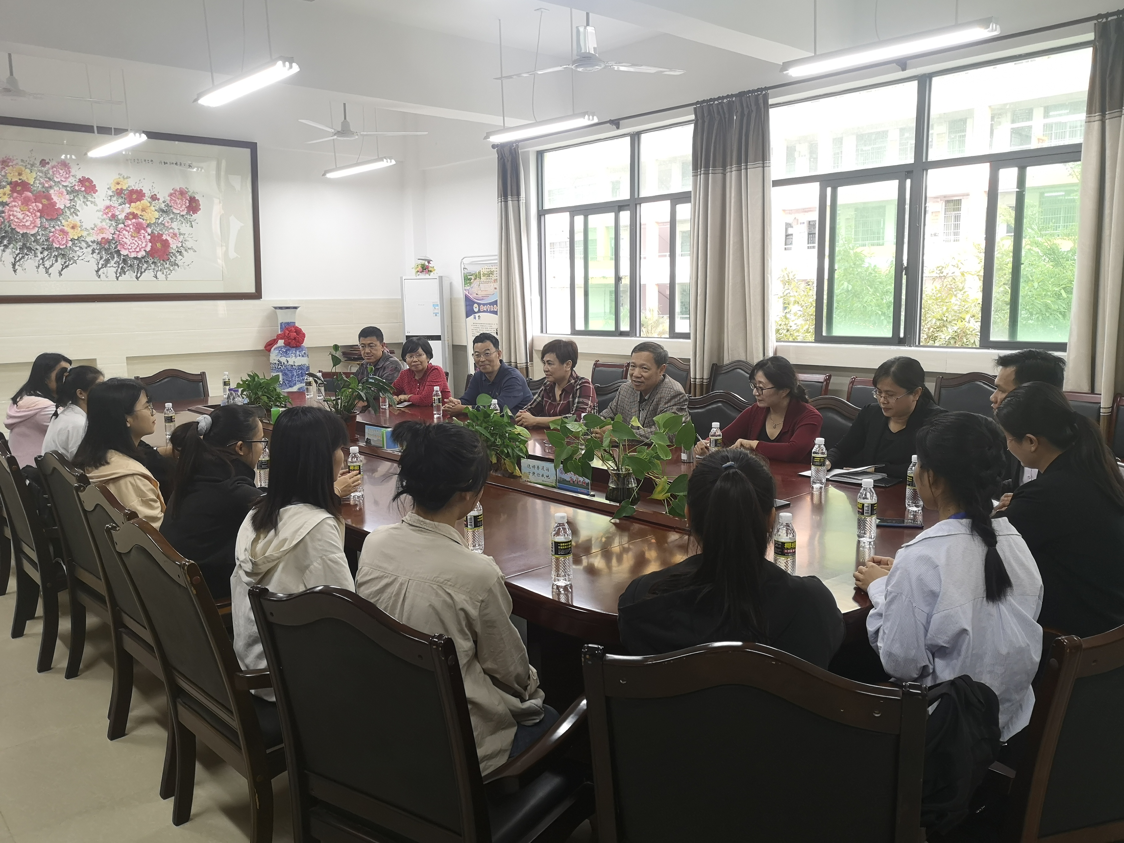 【化学与化工学院实习走访】——学院领导走访实习学校看望实习生