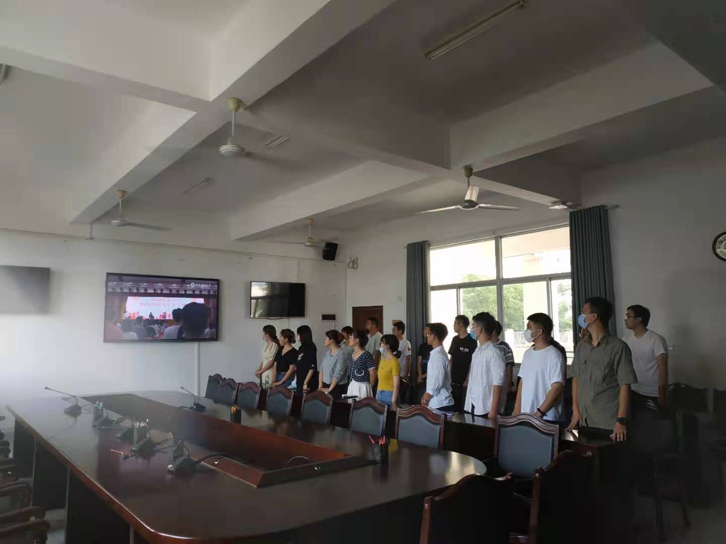 我院2021级研究生积极参加学校开学典礼和入学教育大会