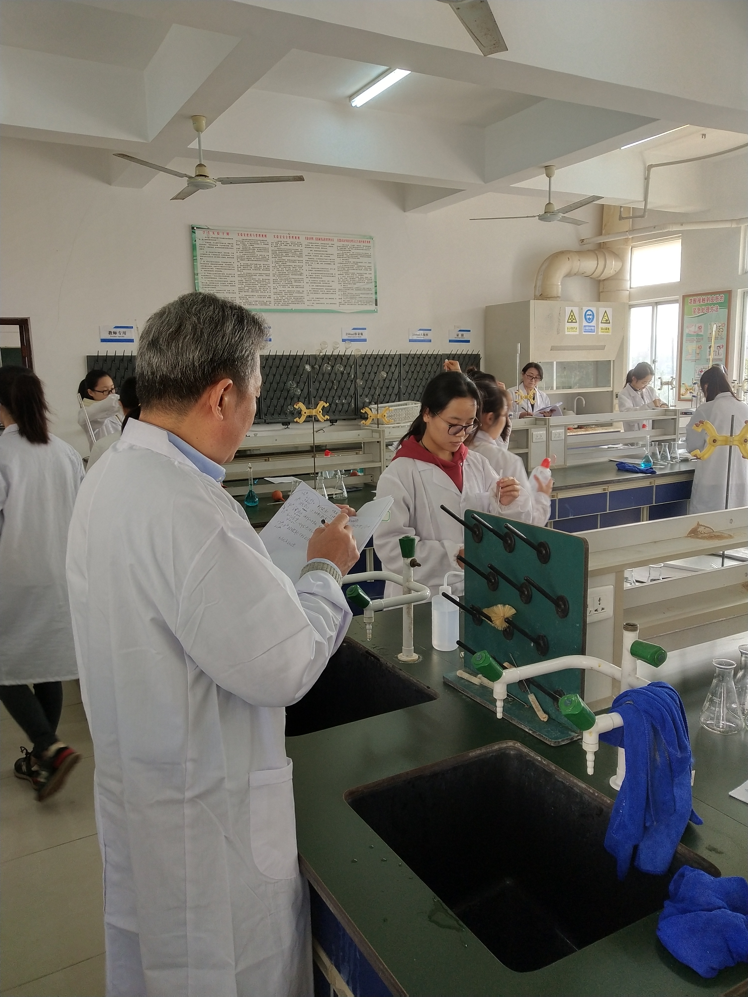 我院成功举办第十届本科生化学实验技能大赛