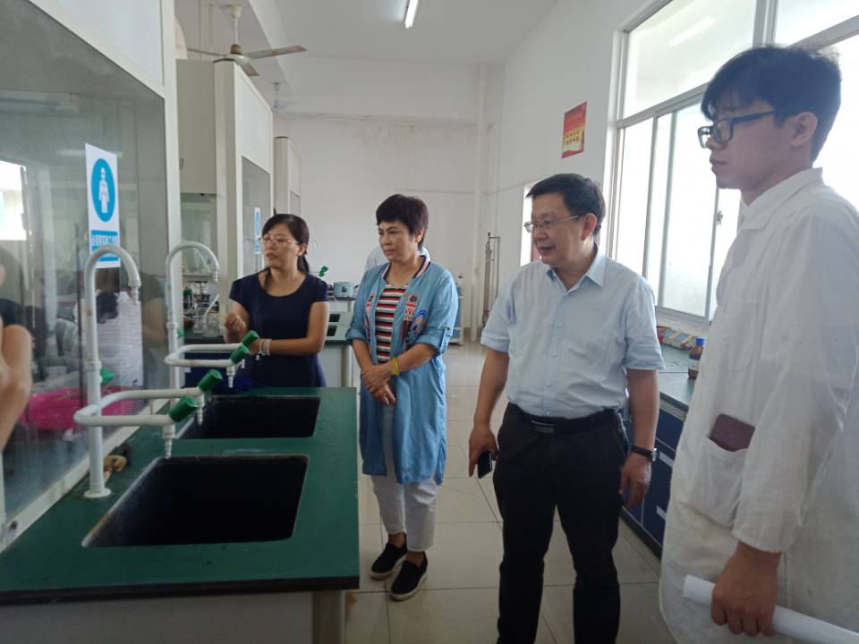 化学与化工学院举办第九届本科生实验技能竞赛