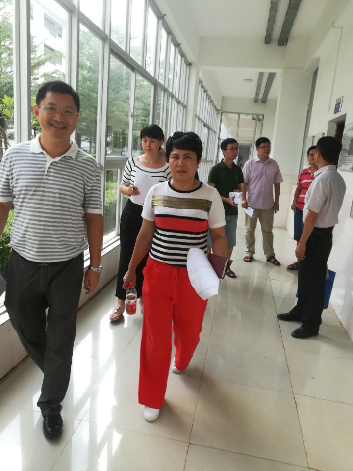 化学与化工学院进行安全稳定拉网式排查工作