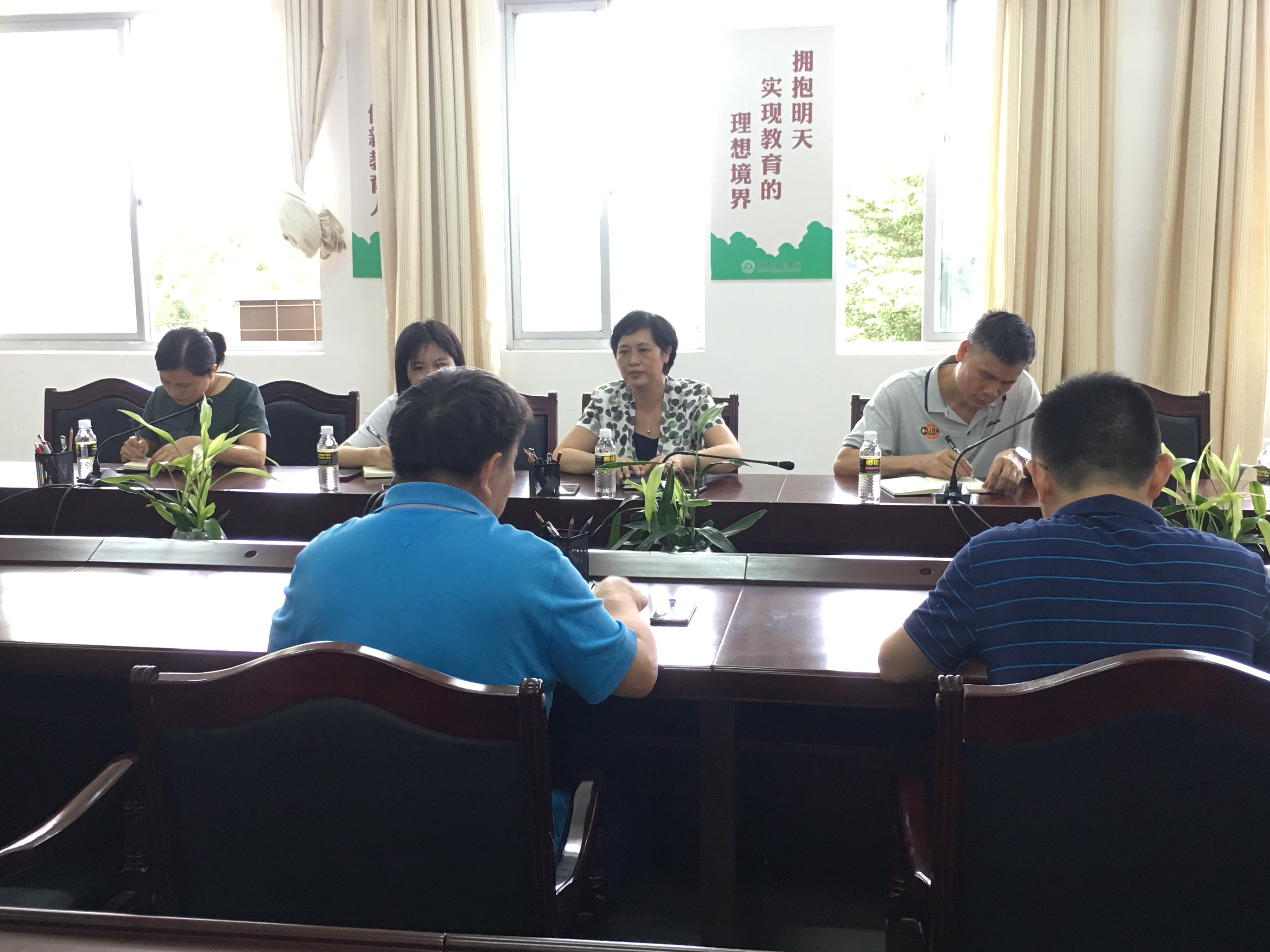 过建春副校长到化学与化工学院调研