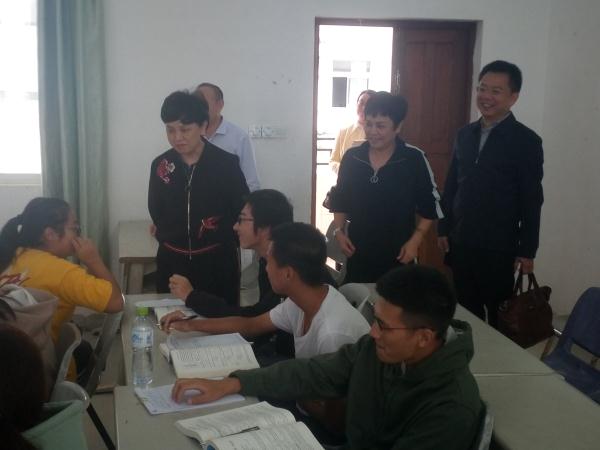 李红梅书记到我院检查课堂教学工作