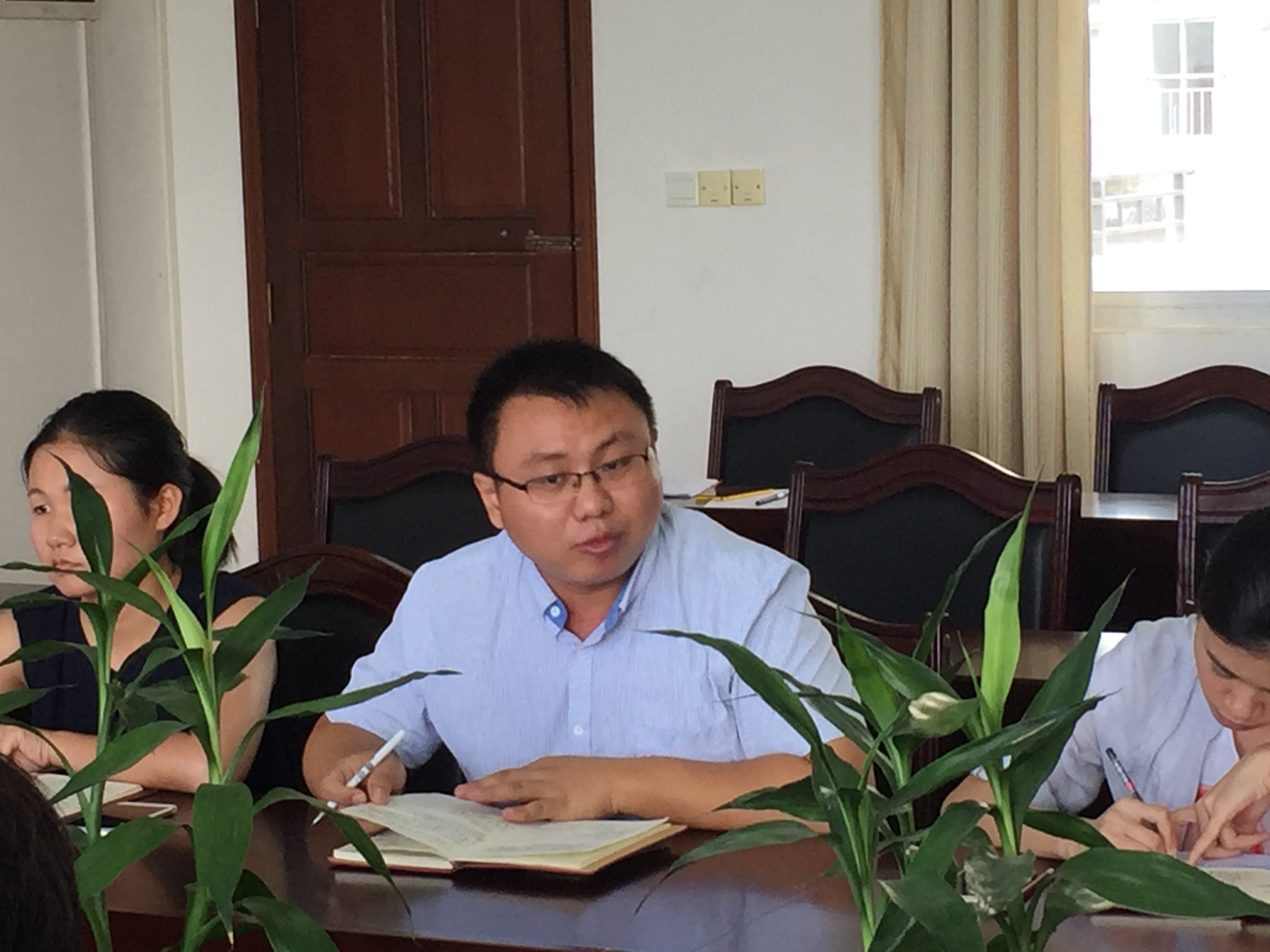 化学与化工学院党委理论学习中心组（扩大）举行十九大报告专题学习会