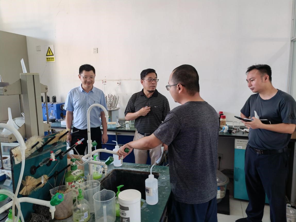 学院开展LAB-HSE实验室安全检查工作